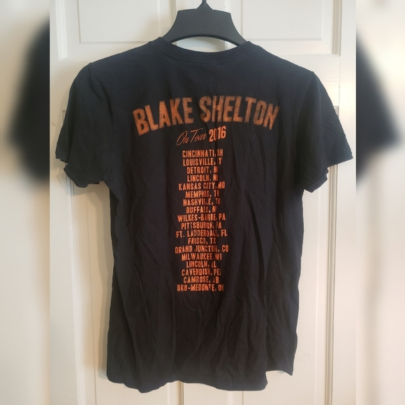 2016 BLAKE SHELTON "On Tour" Concert T-Shirt M - Picture 5 of 7